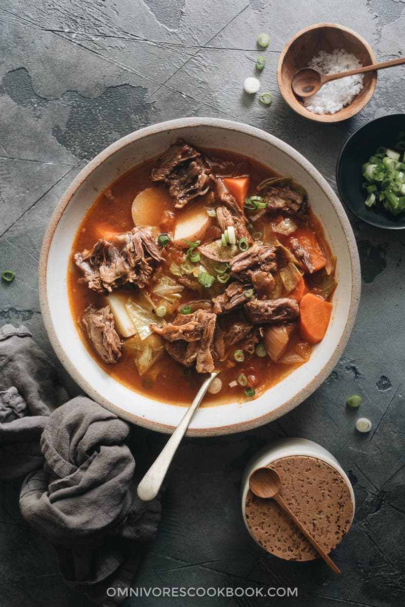 Instant Pot Oxtail Soup Recipe